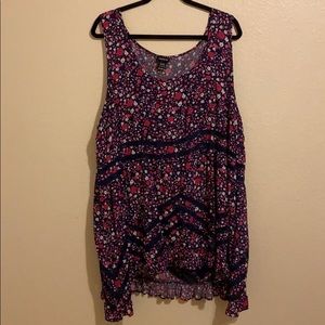 PLUS SIZE Floral Hi- Low Top